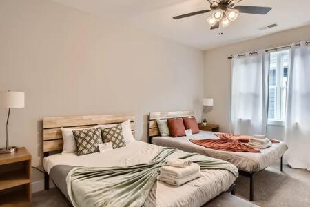 New Build 5 Min To Broadway Sleeps 10 Villa Нашвил Екстериор снимка