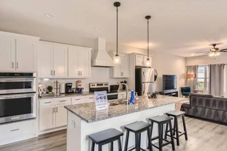 New Build 5 Min To Broadway Sleeps 10 Villa Нашвил Екстериор снимка
